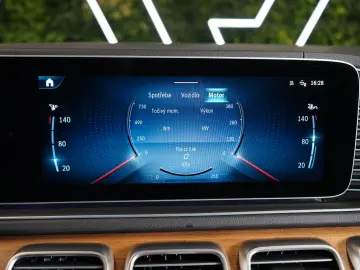 MERCEDES-BENZ GLS 580 4M AMG MEDIA AUXHEAT MASSAGE