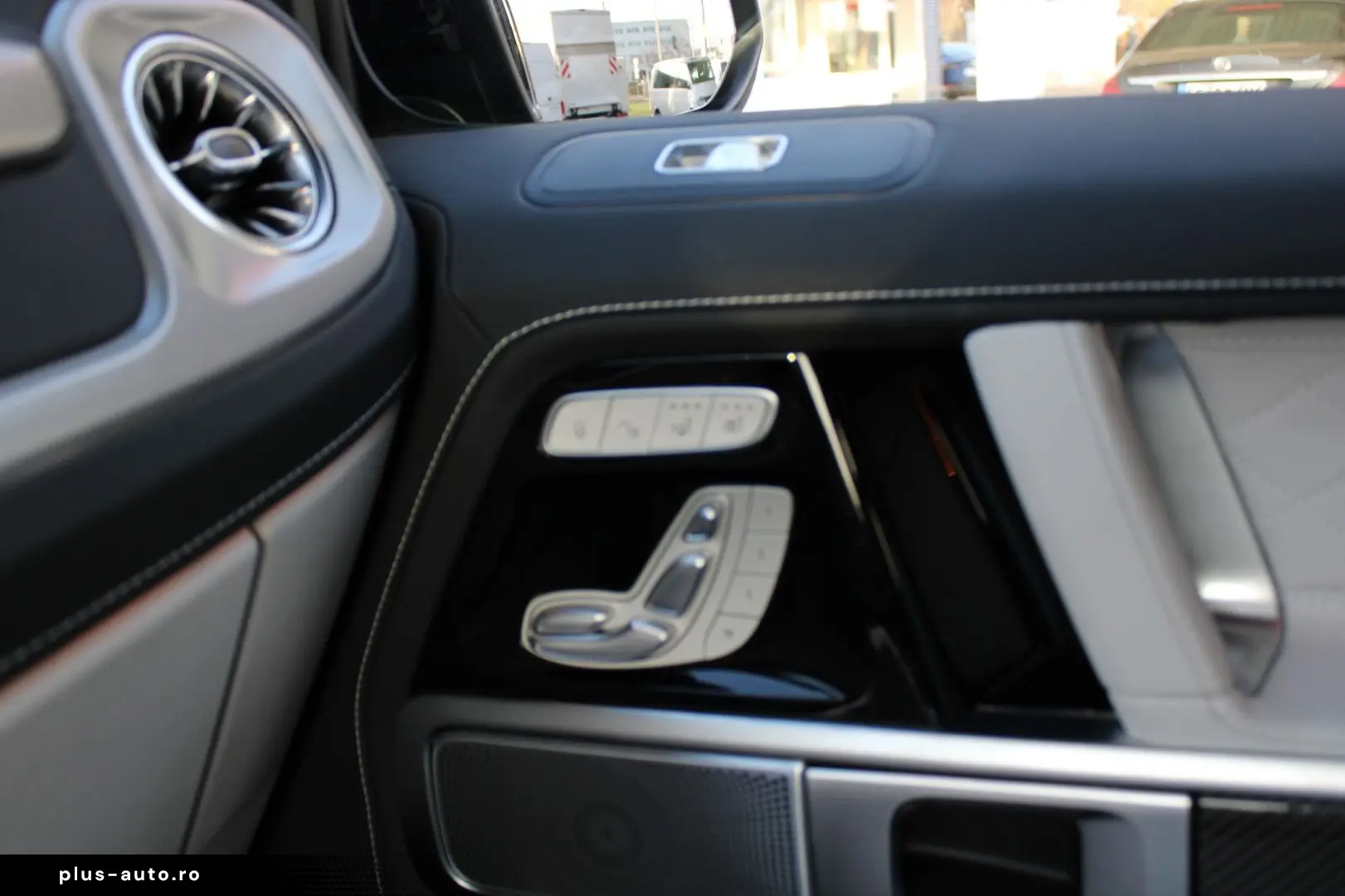 MERCEDES-BENZ G 63 AMG  SUPERIOR CARBON  3xTV