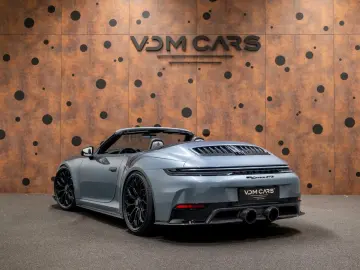 PORSCHE 911 Carrera GTS T-Hybrid Cabriolet TECHART LIFT