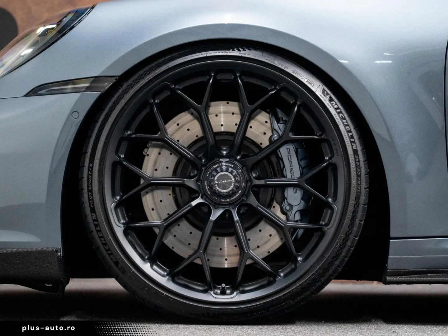 PORSCHE 911 Carrera GTS T-Hybrid Cabriolet TECHART LIFT