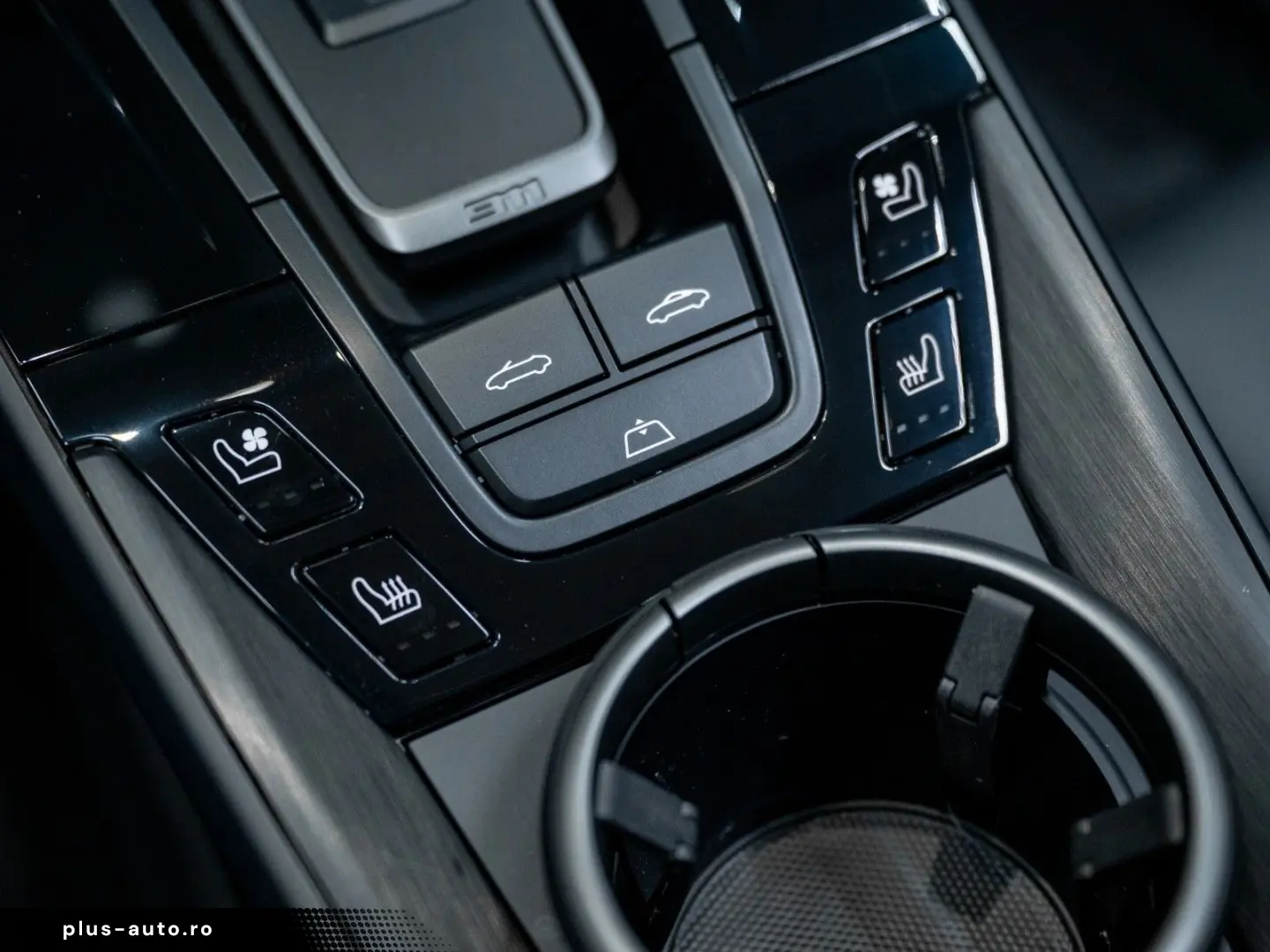 PORSCHE 911 Carrera GTS T-Hybrid Cabriolet TECHART LIFT