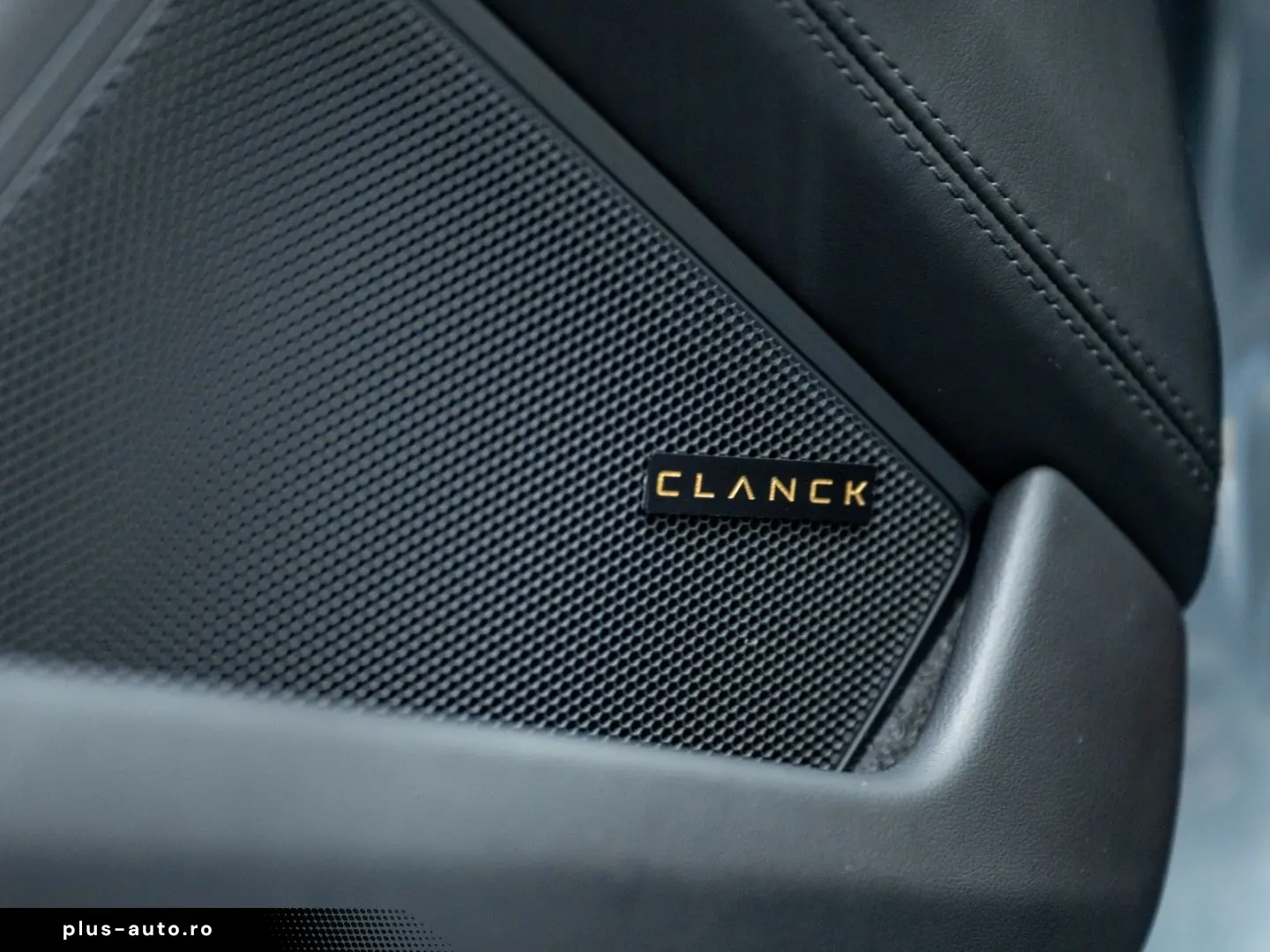 PORSCHE 911 Carrera GTS T-Hybrid Cabriolet TECHART LIFT