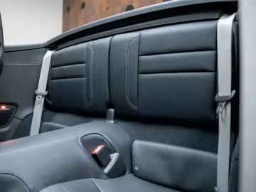 PORSCHE 911 Carrera GTS T-Hybrid Cabriolet TECHART LIFT