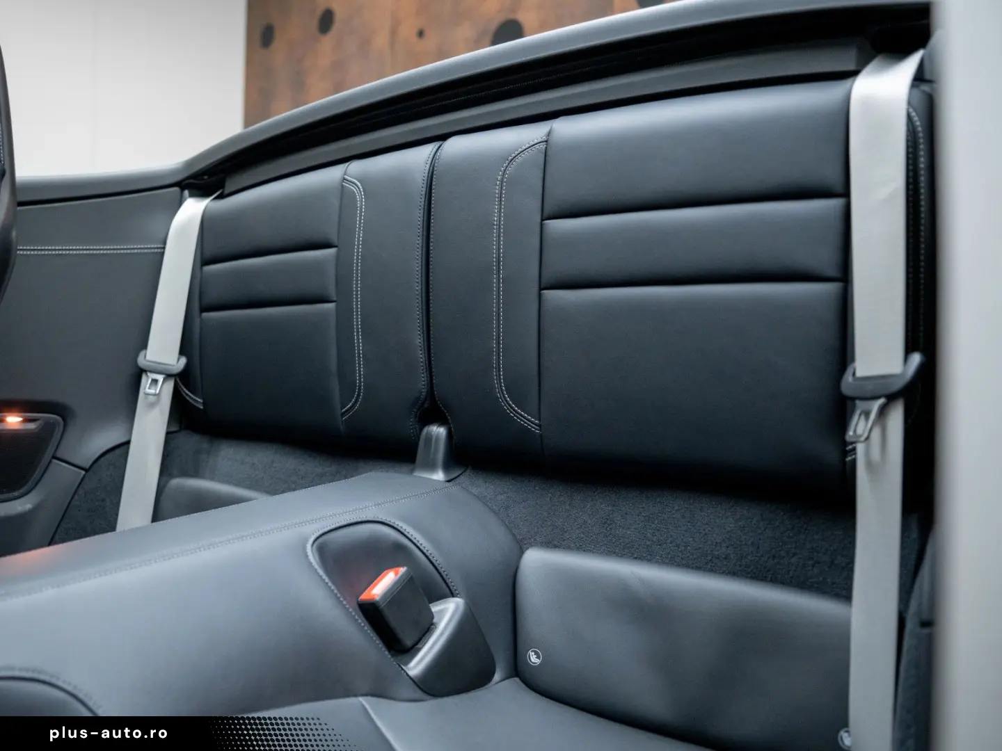 PORSCHE 911 Carrera GTS T-Hybrid Cabriolet TECHART LIFT