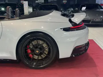 PORSCHE 911 Carrera GTS Cabriolet PDLS  Sport-Chrono