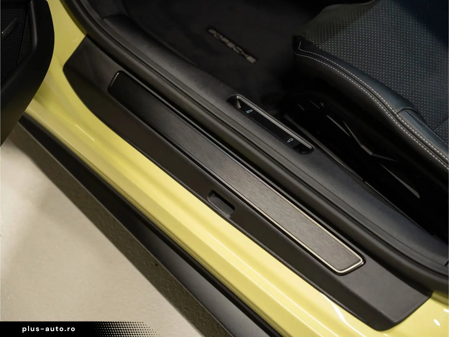 PORSCHE 911 GT3 BOSE Lift-VA Clubsportaket Sport Chrono