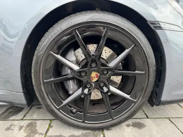 PORSCHE 911 992.2 Carrera Cabriolet Sportpaket 360 Kamer