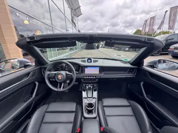 PORSCHE 911 992.2 Carrera Cabriolet Sportpaket 360 Kamer