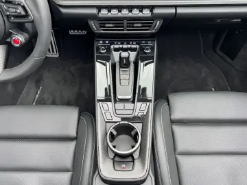 PORSCHE 911 992.2 Carrera Cabriolet Sportpaket 360 Kamer