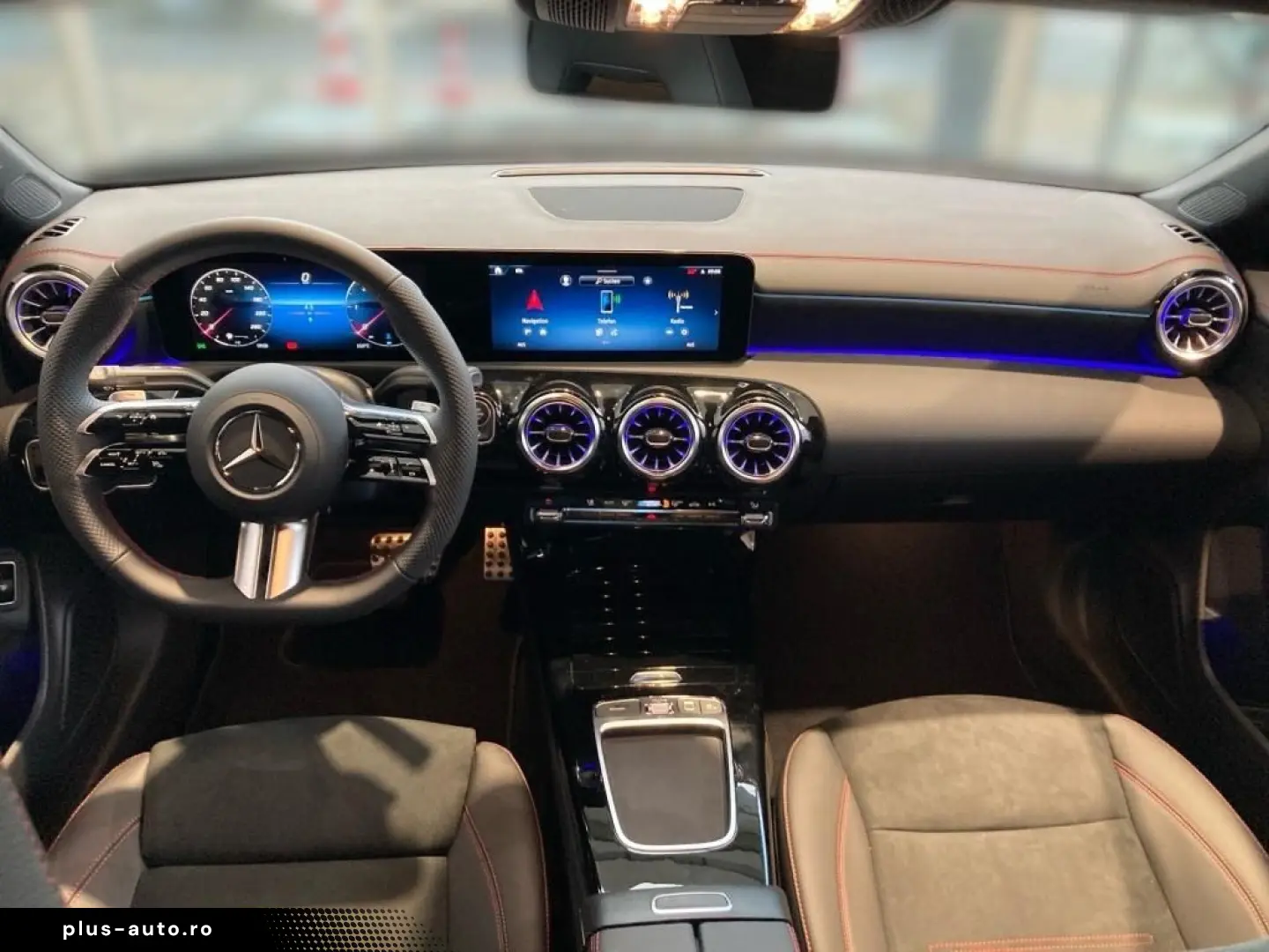 MERCEDES-BENZ CLA 220 d EDI AMG-Line Night AHK DISTR 360-K