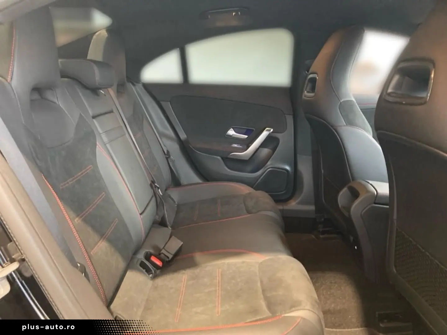 MERCEDES-BENZ CLA 220 d EDI AMG-Line Night AHK DISTR 360-K