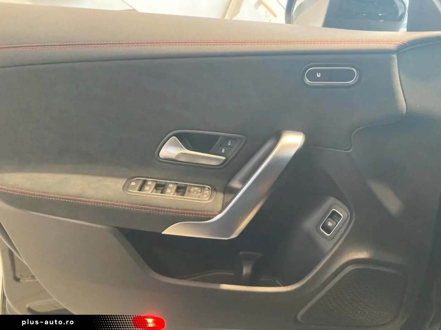 MERCEDES-BENZ CLA 220 d EDI AMG-Line Night AHK DISTR 360-K