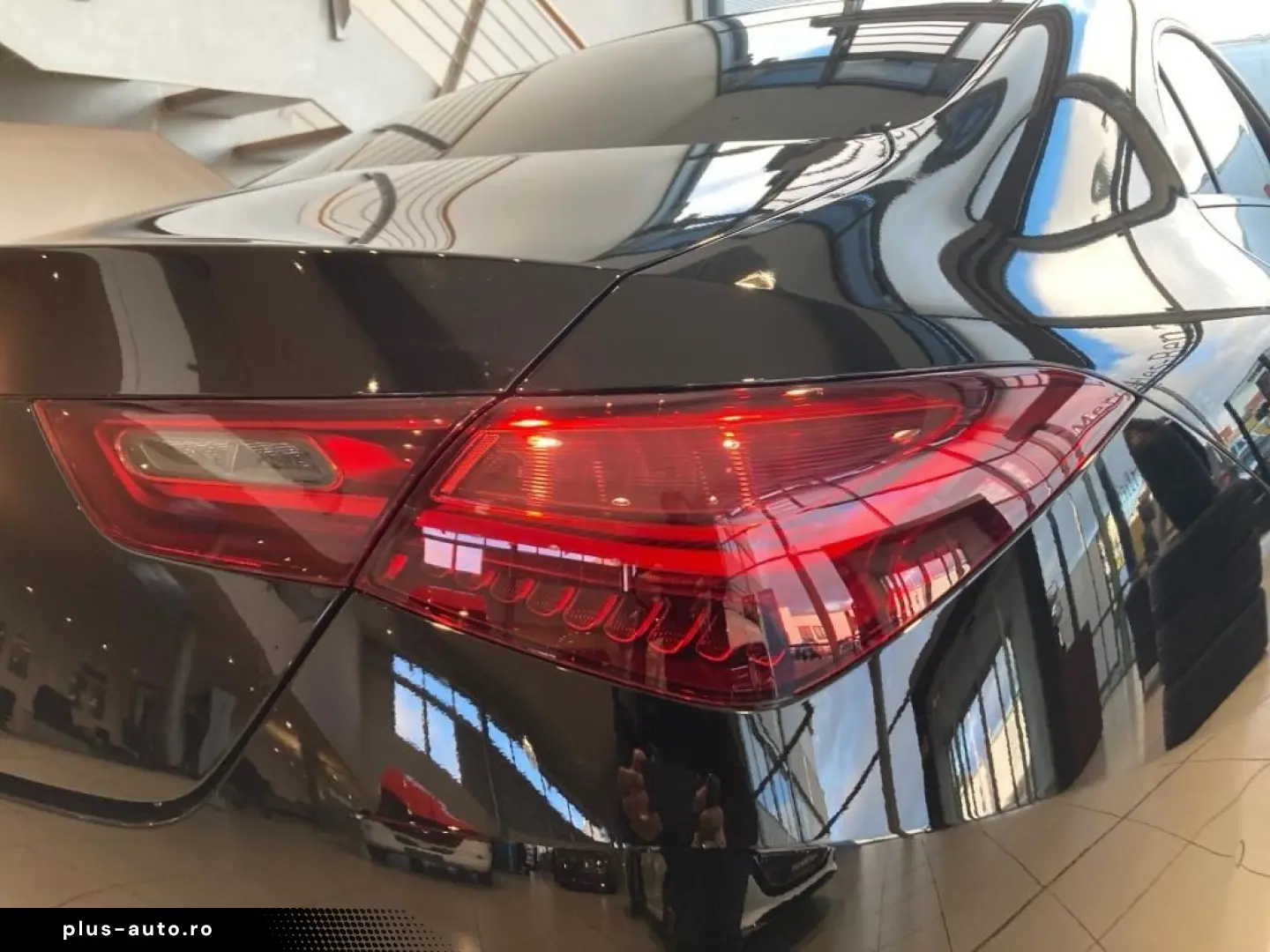 MERCEDES-BENZ CLA 220 d EDI AMG-Line Night AHK DISTR 360-K