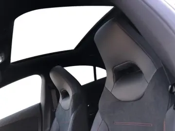 MERCEDES-BENZ CLA 220 d Coupe AMG ILS MBUX MBeam Night Pano