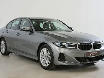 BMW 330e LED Widescreen HiFi Kamera HuD Sportsitze