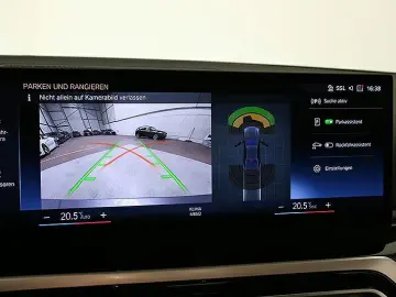 BMW 330e LED Widescreen HiFi Kamera HuD Sportsitze