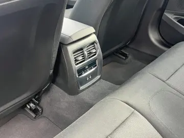 BMW 330e HUD LivePr. Leas ab 318 - brutto 0 -Anz