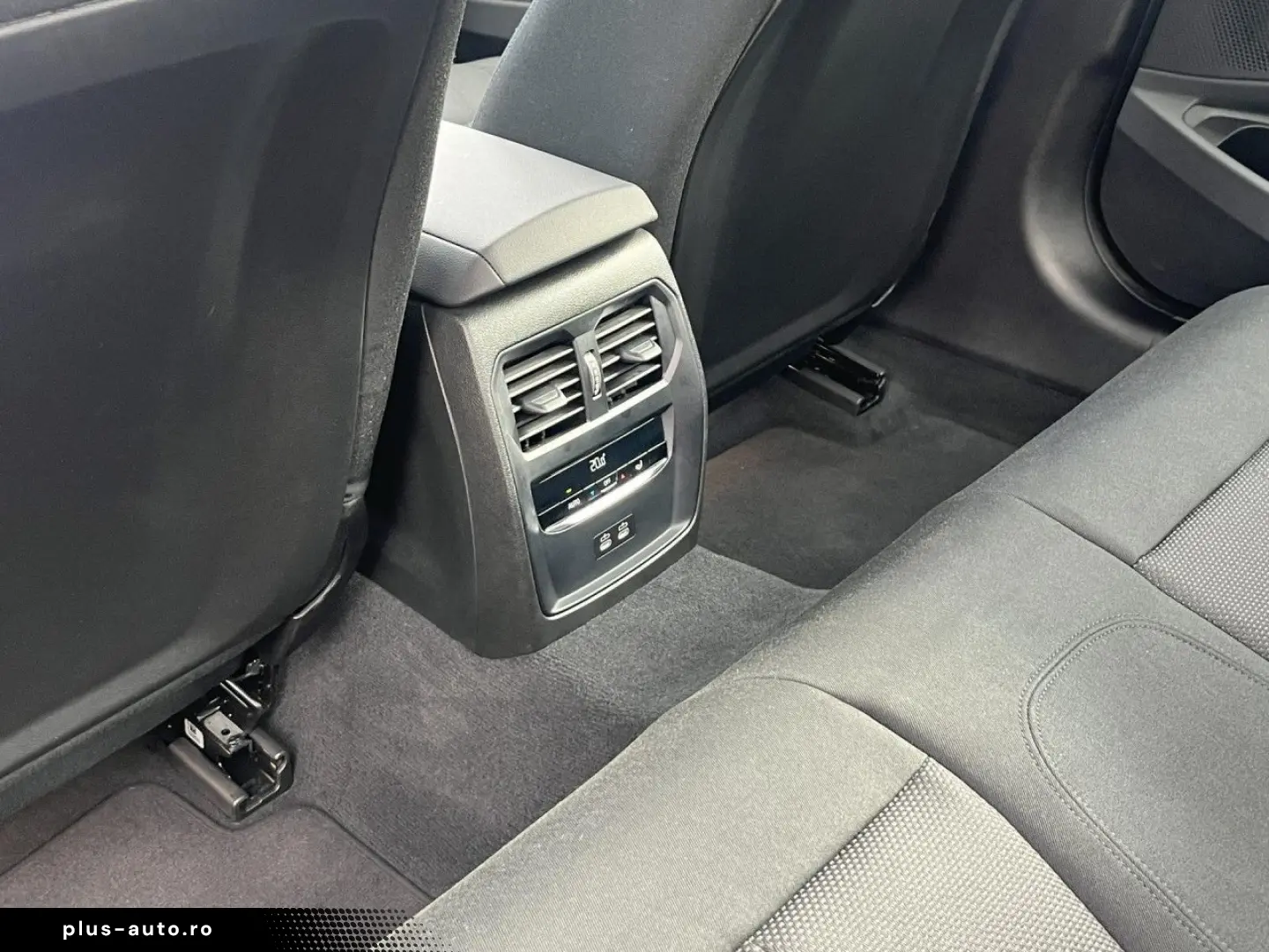 BMW 330e HUD LivePr. Leas ab 318 - brutto 0 -Anz