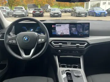 BMW 330e HUD LivePr. Leas ab 318 - brutto 0 -Anz