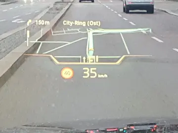 BMW 330e M Shadow HUD eSitze Sound Kamera Driving