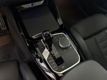 BMW X3 M40d LASER PANO HUD H-K KEYL MEMO ALARM 360