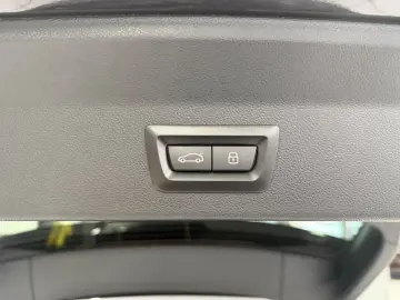 BMW X3 M40d LASER PANO HUD H-K KEYL MEMO ALARM 360