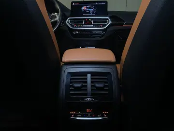 BMW X3 M40d Mild-Hybrid xDrive   Head-Up Display