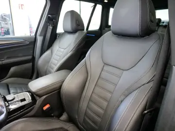 BMW X3 M40d M-Sport Aut Nav HuD Laser h&k AHK Pano