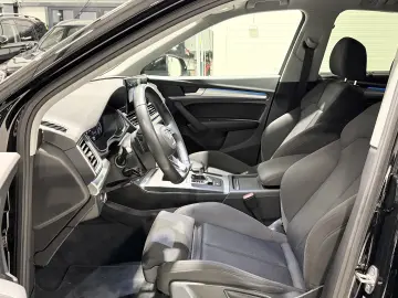 Audi Q5 50 TFSIe Quattro Lumini Ambientale Cockpit