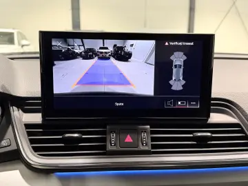 Audi Q5 50 TFSIe Quattro Lumini Ambientale Cockpit