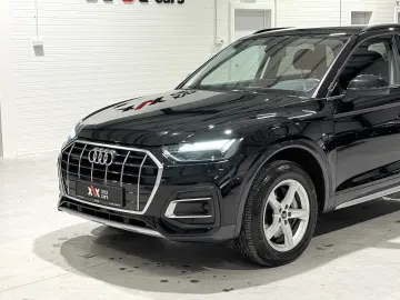 Audi Q5 50 TFSIe Quattro Lumini Ambientale Cockpit