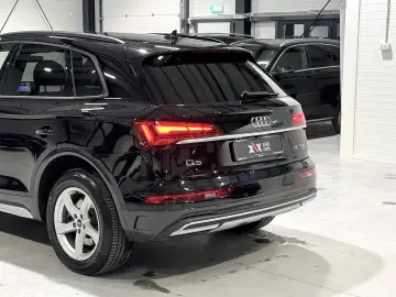 Audi Q5 50 TFSIe Quattro Lumini Ambientale Cockpit