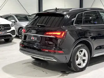 Audi Q5 50 TFSIe Quattro Lumini Ambientale Cockpit