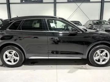 Audi Q5 50 TFSIe Quattro Lumini Ambientale Cockpit