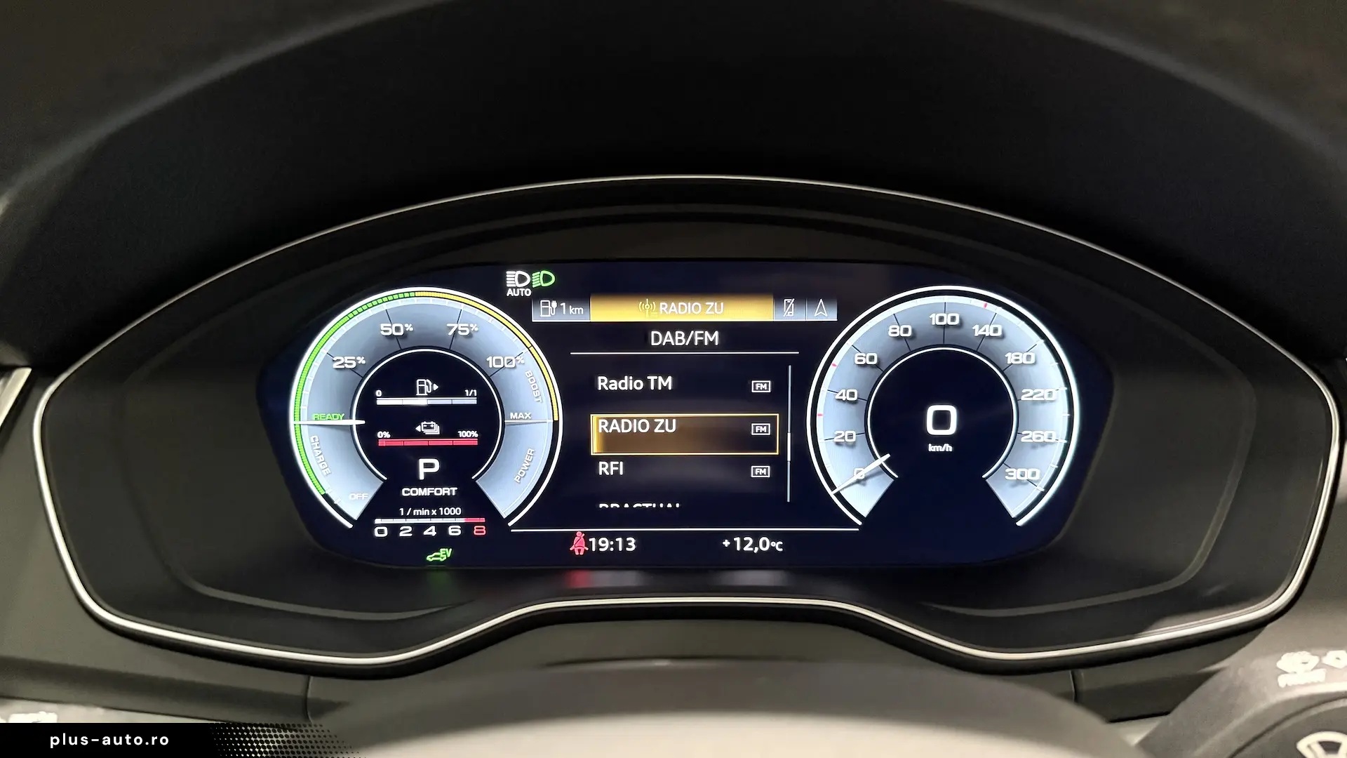 Audi Q5 50 TFSIe Quattro Lumini Ambientale Cockpit