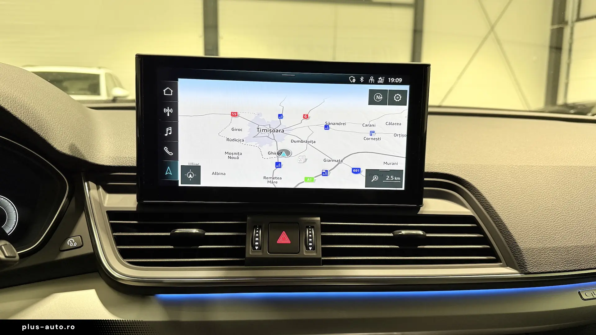 Audi Q5 50 TFSIe Quattro Lumini Ambientale Cockpit