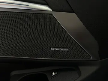 BMW 330 e M-Sport Pro HUD H K KAM SHADOW-LINE LED