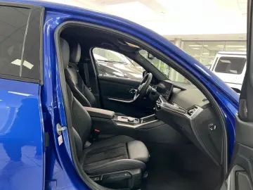 BMW 330 e M-Sport Pro HUD H K KAM SHADOW-LINE LED