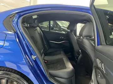 BMW 330 e M-Sport Pro HUD H K KAM SHADOW-LINE LED