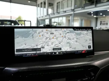 BMW 320i xDrive M Sport ACC Kamera 6.111km