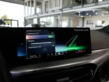 BMW 320i xDrive M Sport ACC Kamera 6.111km