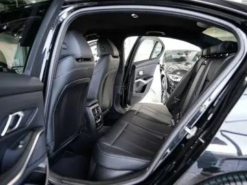 BMW 320i xDrive M Sport ACC Kamera 6.111km