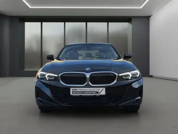 BMW 320d Lim. LED NAVI MEMORY KEYLESS PDC FSE 17