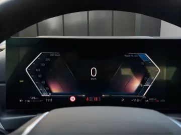 BMW 320d Lim. LED NAVI MEMORY KEYLESS PDC FSE 17