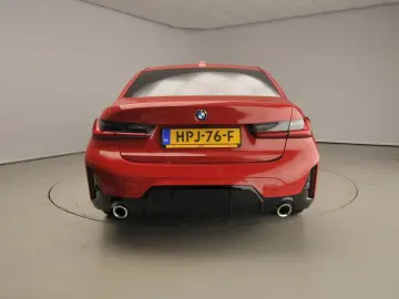 BMW 320 3 Serie Sedan 320i   M-Sportpakket   LED   L