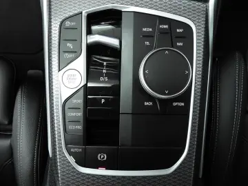 BMW 320 3 Serie Sedan 320i   M-Sportpakket   LED   L