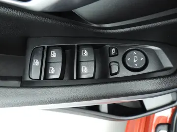 BMW 320 3 Serie Sedan 320i   M-Sportpakket   LED   L