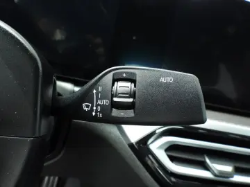 BMW 320 3 Serie Sedan 320i   M-Sportpakket   LED   L