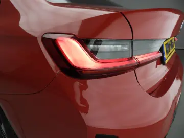 BMW 320 3 Serie Sedan 320i   M-Sportpakket   LED   L