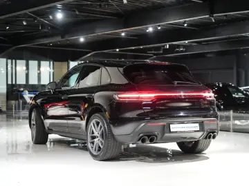 PORSCHE Macan CHRONO 18-WEGE LUFTFEDER PDK PANO BOSE R20